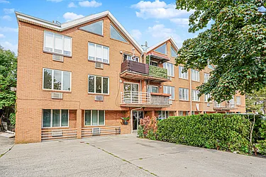 2022 East 53rd Street