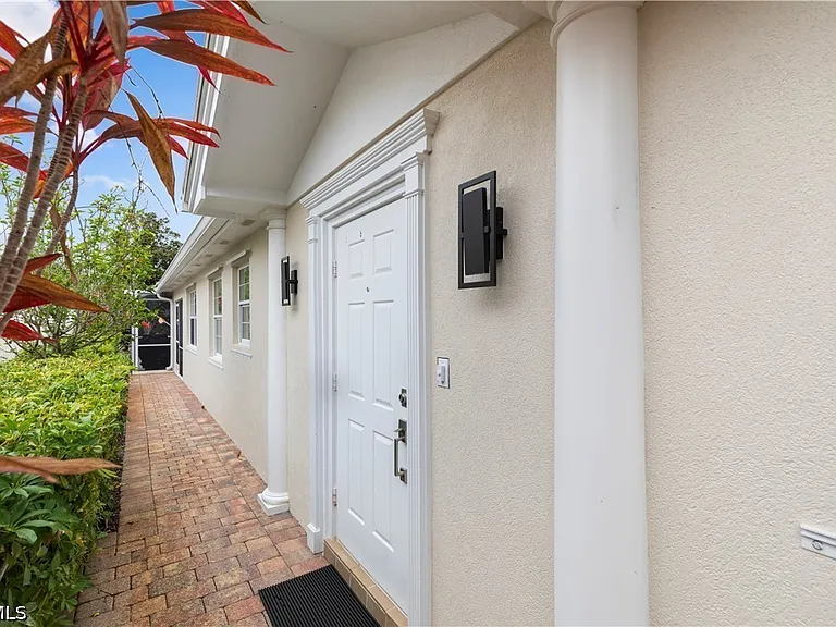 15382 Queen Angel Way — Photo 4