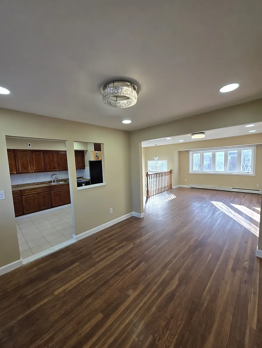 Building Photo - 46 Radcliffe Rd #2B