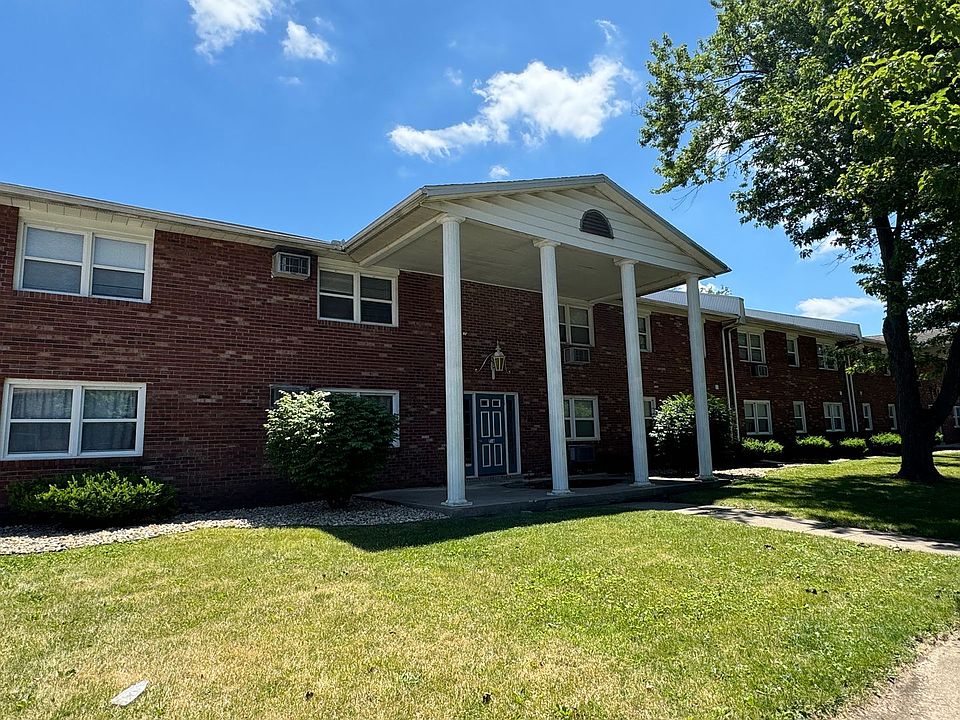 1st image of 716 Arcadia Dr #9