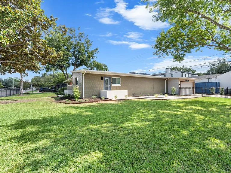 6506 Walnut Hill Ln — Photo 60