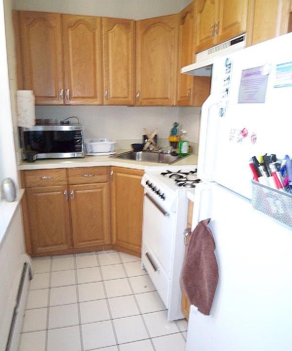 2nd image of 409 Marlborough St #55F