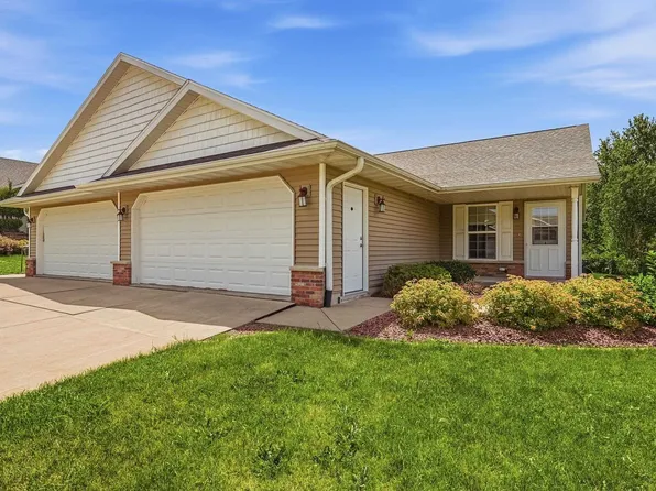 805 Heather Ln #A, Platteville, WI 53818