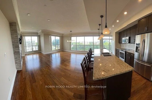 150 Wellington St E #612 photo 1