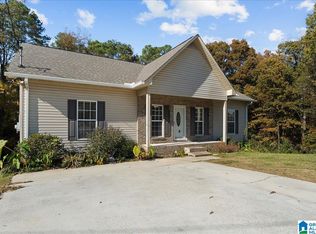 908 Azalea Rd, Oneonta, AL 35121