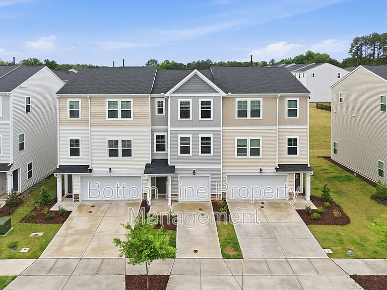 1112 Lily Loch Way — Photo 4