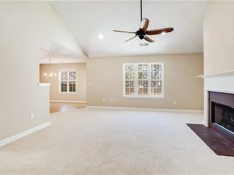 4209 Zephyrhills Dr NW — Photo 5
