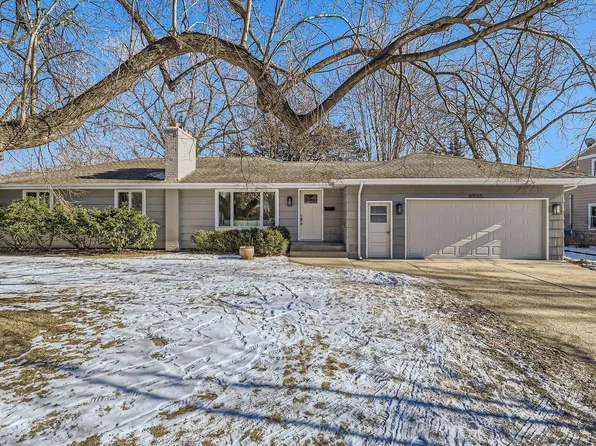 6905 Creston Rd, Edina, MN 55435