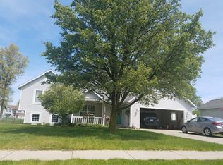 13077 Thistlewood Ln, Holland, MI 49424