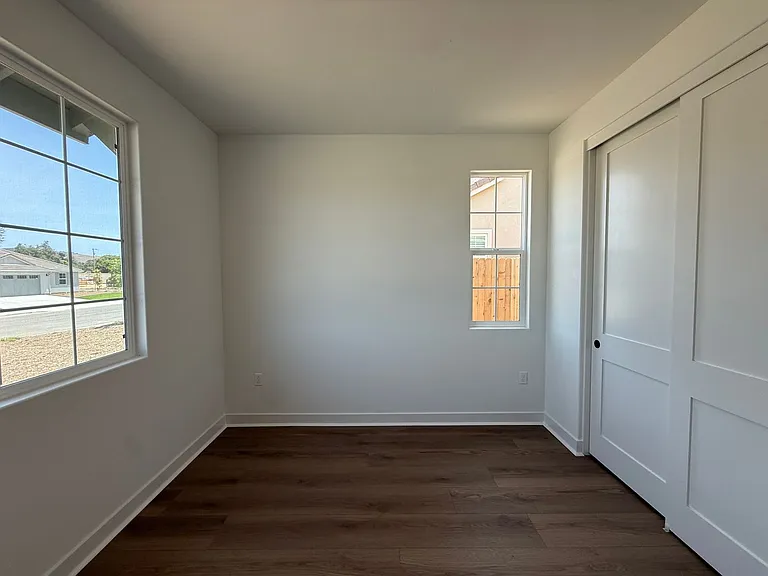 156 Coiner St — Photo 31