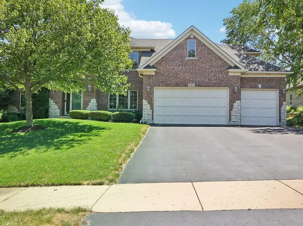 984 Black Walnut Dr, Sugar Grove, IL 60554