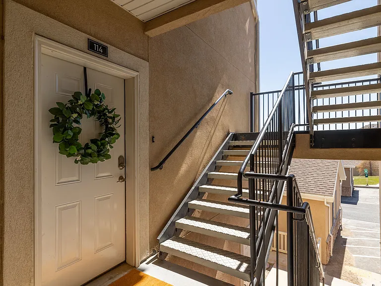 114 W Spring Hill Way #114 — Photo 23