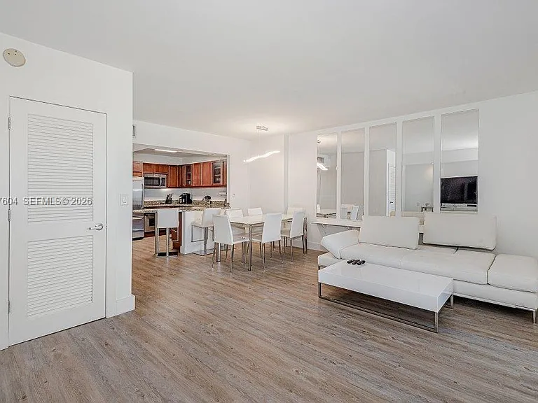2301 Collins Ave #1528 — Photo 8