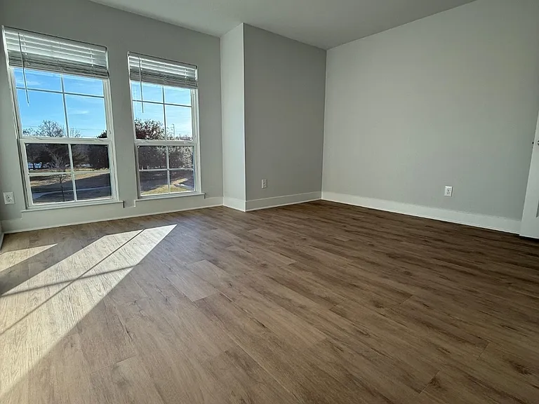 3821 Ablon Trl — Photo 23