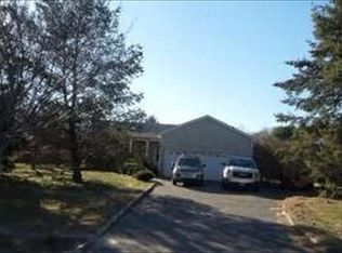 360 Greton Ct, Mattituck, NY 11952