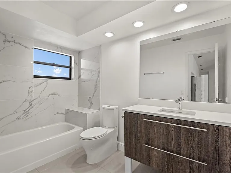 6135 Crystal View Dr — Photo 24