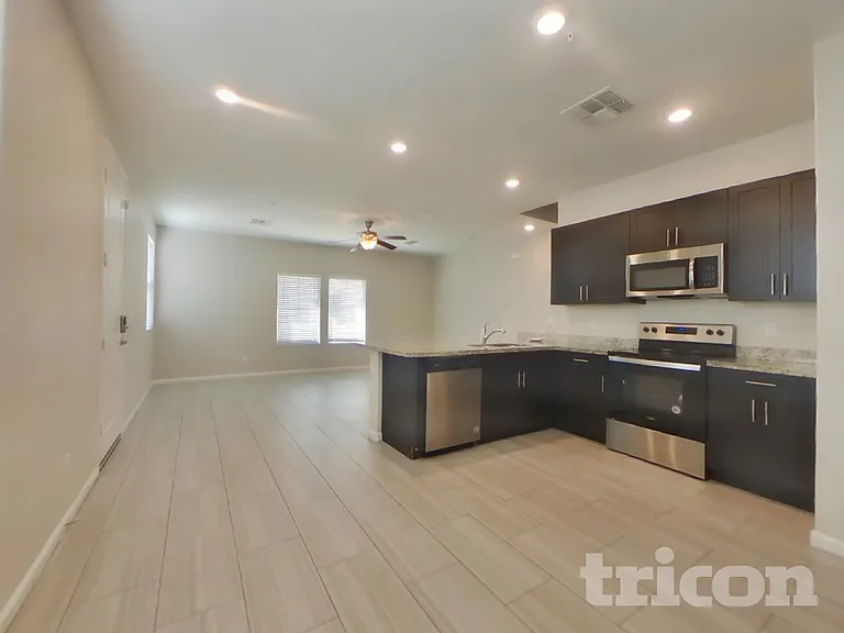 12581 W Via Dona Rd — Photo 3