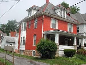 3rd image of 719 4th Ave
