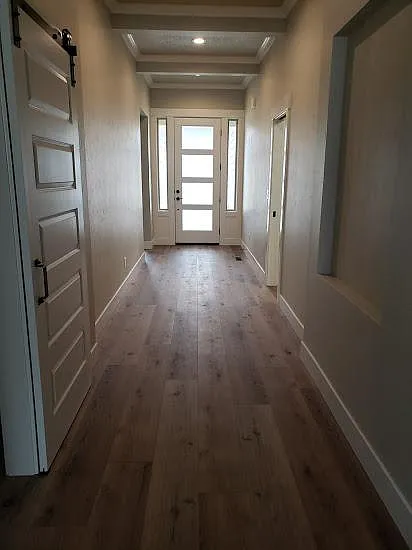 453 E Fox Bay St — Photo 3