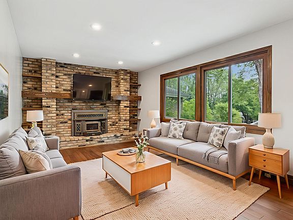4th image of 6244 Edgemont Blvd