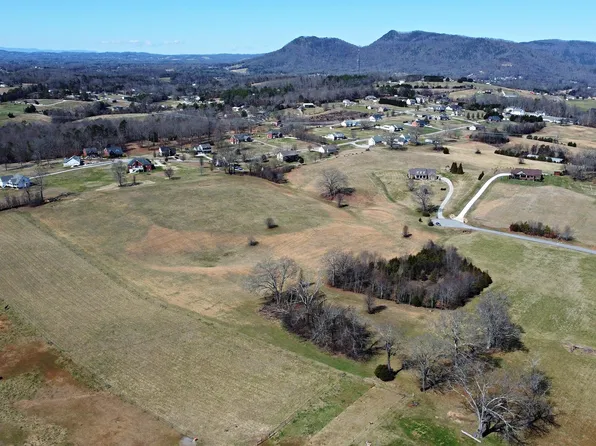 25 Ranch Rd, Blaine, TN 37709