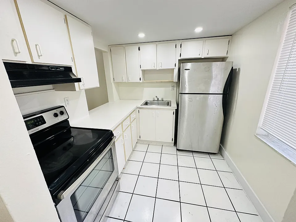 505 NW 177th St #131-1-1