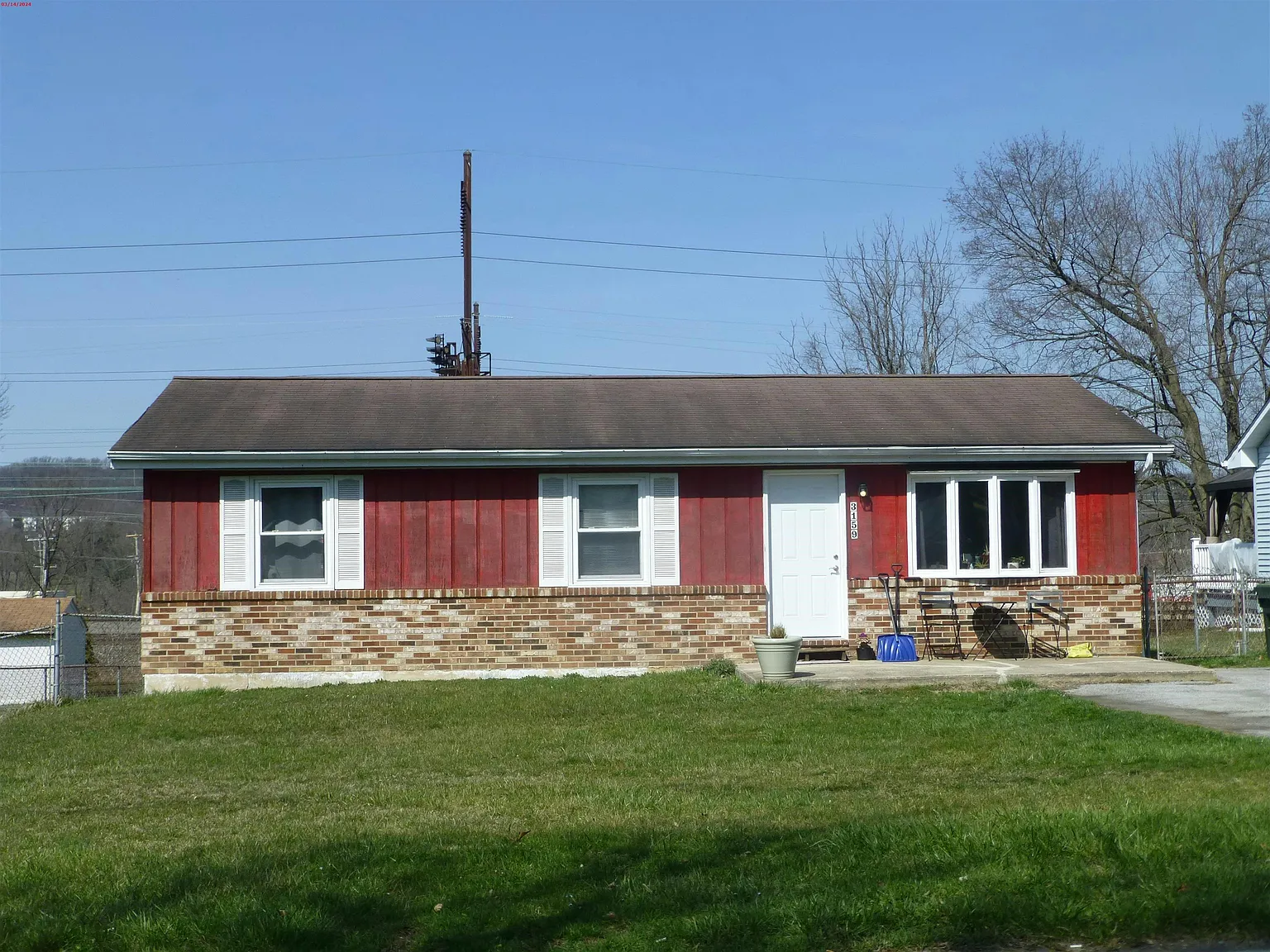 3159 Hazelwood Ave photo 1