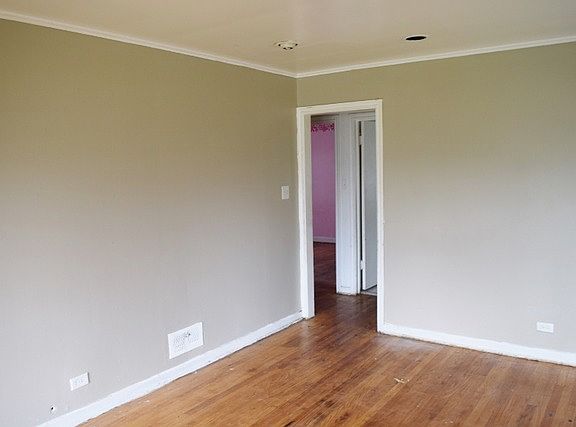 3rd image of 400 S 47th Ave