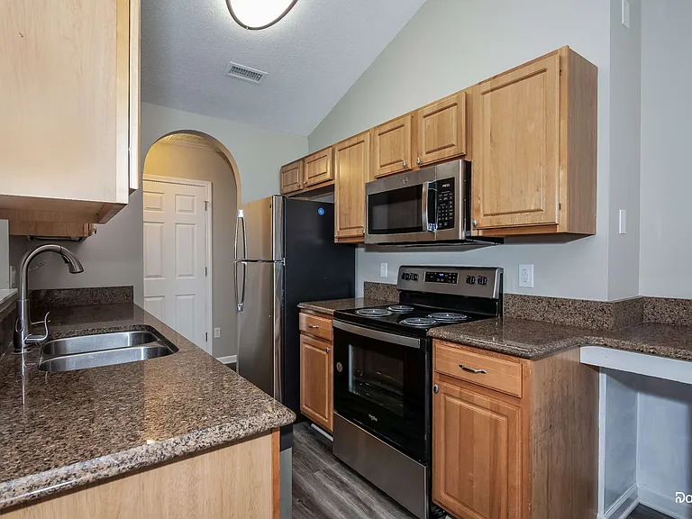 3361 Hunting Wood Ct — Photo 4
