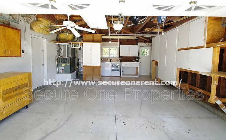 5827 Fairhaven Ave — Photo 37
