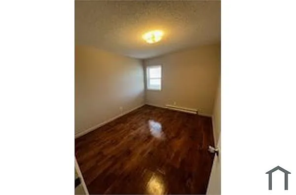 Building Photo - 1404 Silver St #7