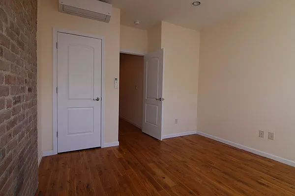 Rented by Target Realty Group | media 13