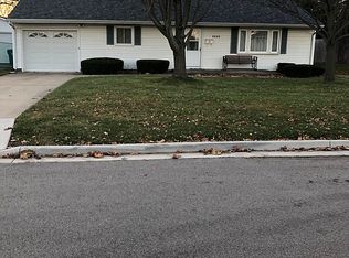 1920 Plum St, Peru, IL 61354