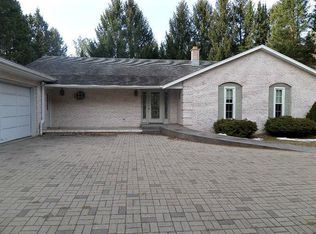 725 E 8th Ave, Antigo, WI 54409