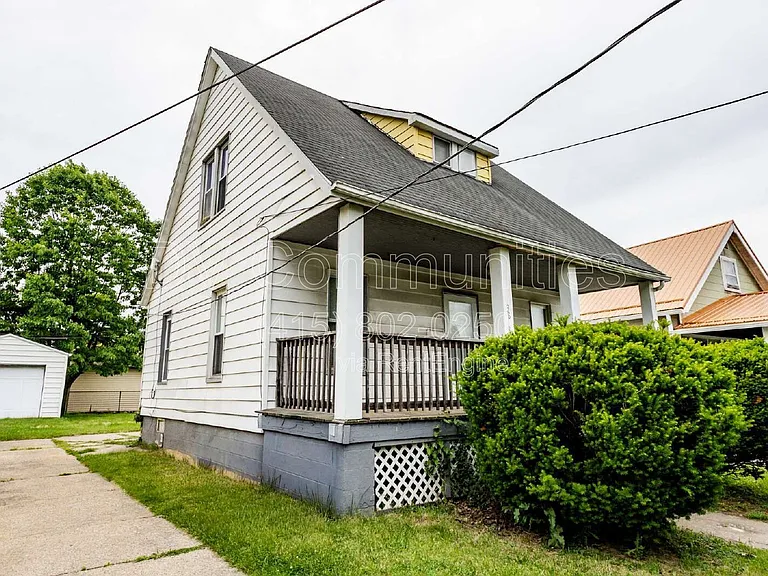 3818 Highland Rd — Photo 1