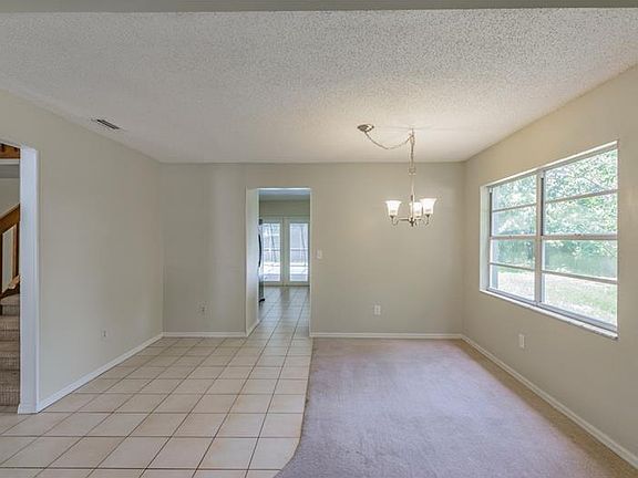 5th image of 10208 Rainbridge Dr