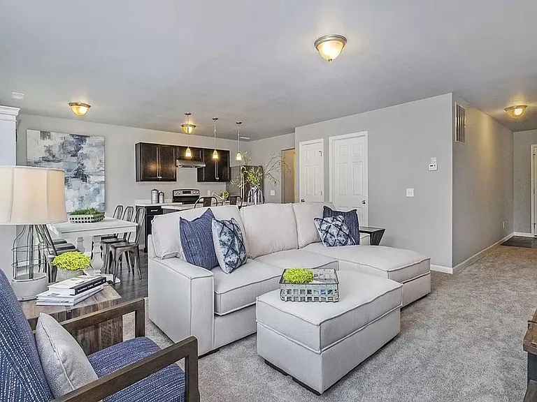 1010 W Villas Dr — Photo 7