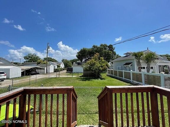 5th image of 1605 Evans Street