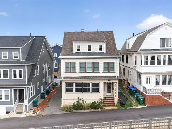 453 Broadway #1, Somerville, MA 02145