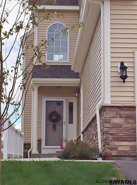 3rd image of 45 CORNERSTONE Drive