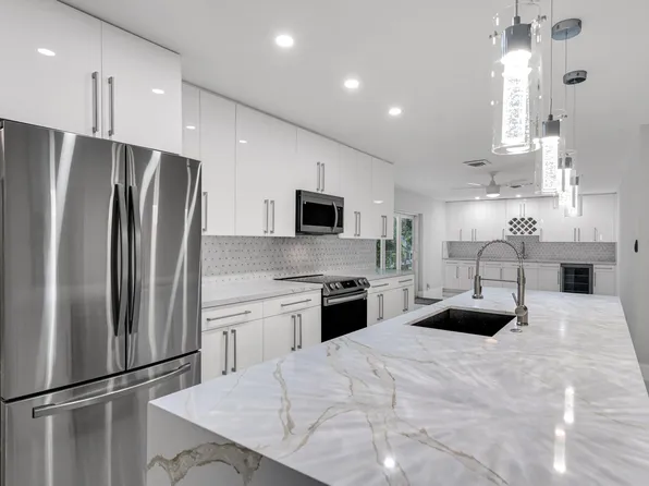 3602 Sherwood Boulevard, Delray Beach, FL 33445