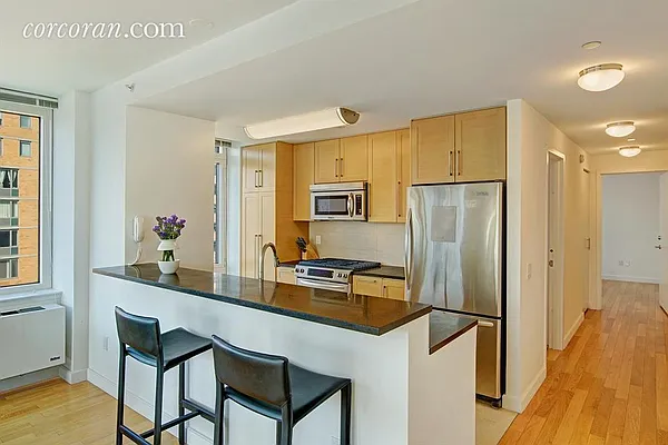 Rented by Corcoran | media 14