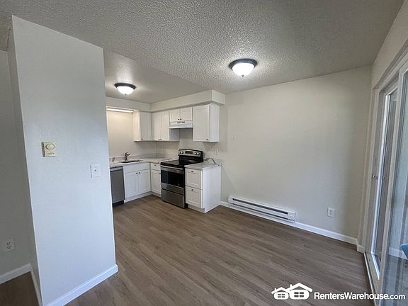 4th image of 1429 E 64th St #B