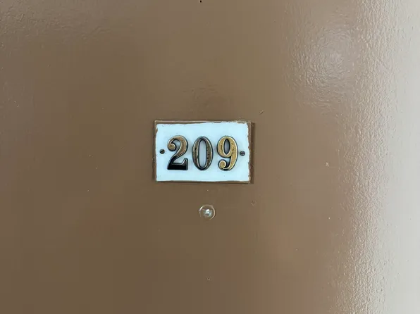 4841 NW 7th St APT 209, Miami, FL 33126