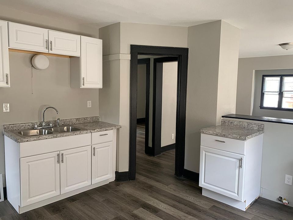 2nd image of 2515 N 51st St