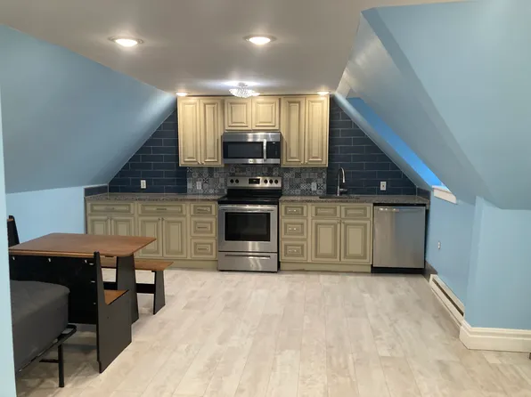 88 Ballston Ave APT B, Ballston Spa, NY 12020