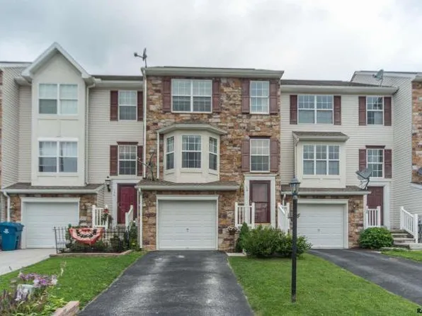 156 Sara Ln, Hanover, PA 17331