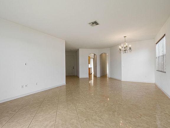 5th image of 9918 SW Eastbrook Cir