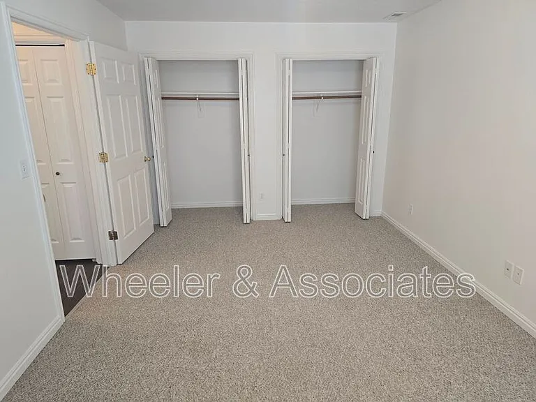 2866 N 575 E — Photo 9
