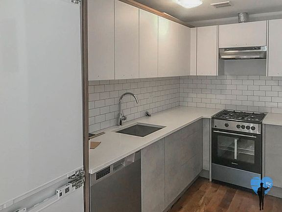 4th image of 1239 Pacific St #1A